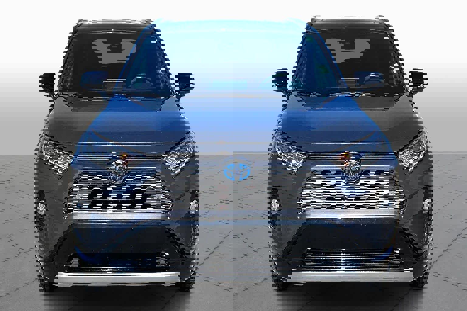 Used 2021 Toyota RAV4 XSE image 4