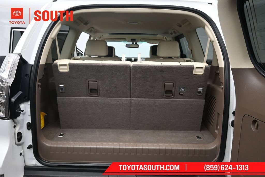 Used 2017 Lexus GX 460 AWD/4WD image 36
