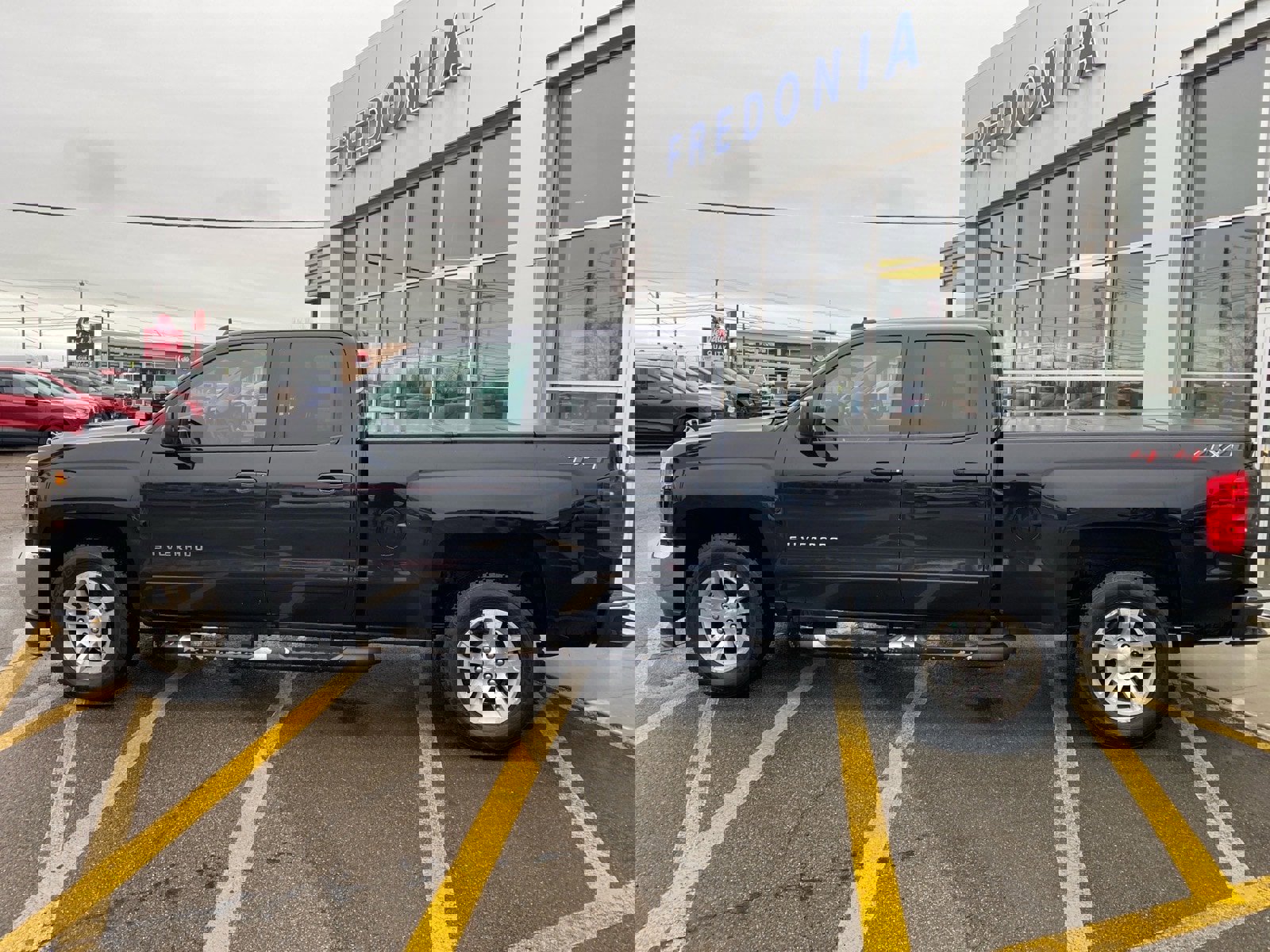 Used 2018 Chevrolet Silverado 1500 LT w/ All Star Edition image 2