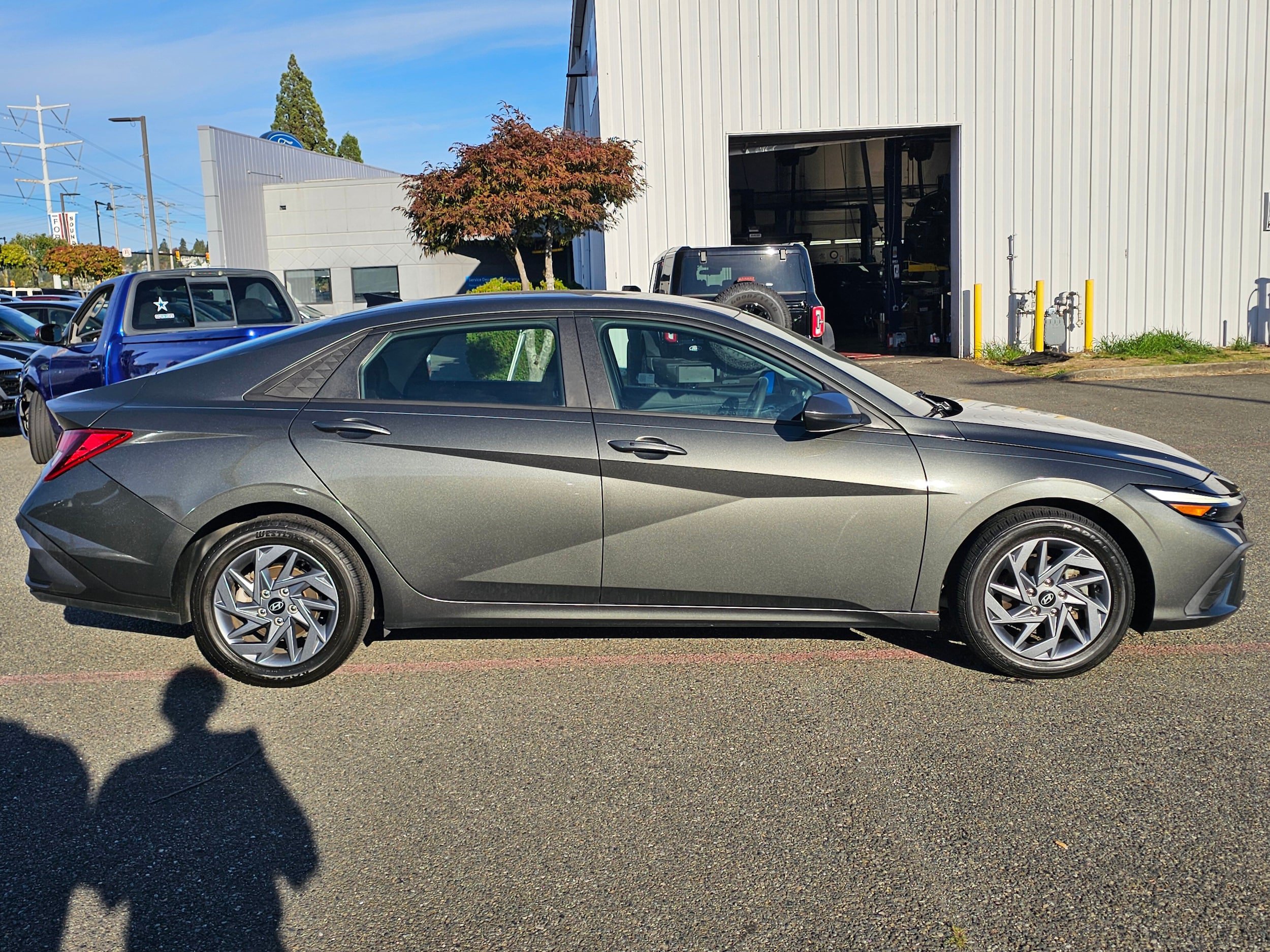 Used 2024 Hyundai Elantra SEL FWD image 4