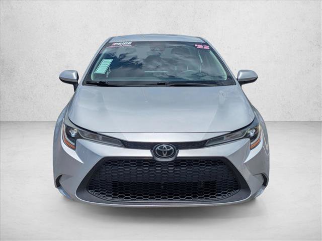 Used 2022 Toyota Corolla LE FWD image 2