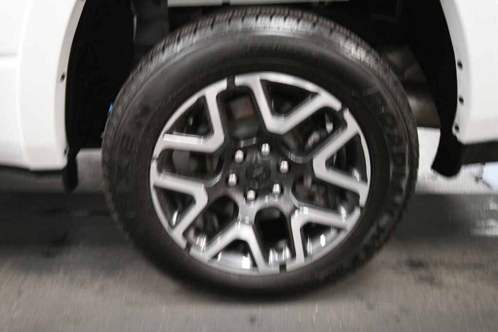 Used 2026 RAM 1500 Laramie AWD/4WD image 30