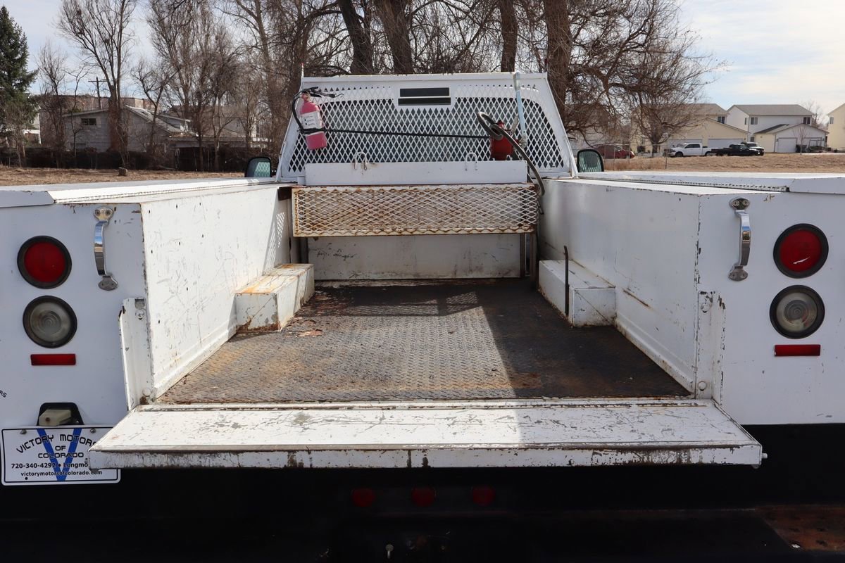 Used 2006 Ford F350 XL image 14