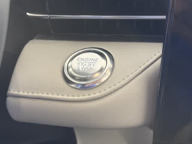 New 2026 Lincoln Nautilus Premier AWD/4WD image 9