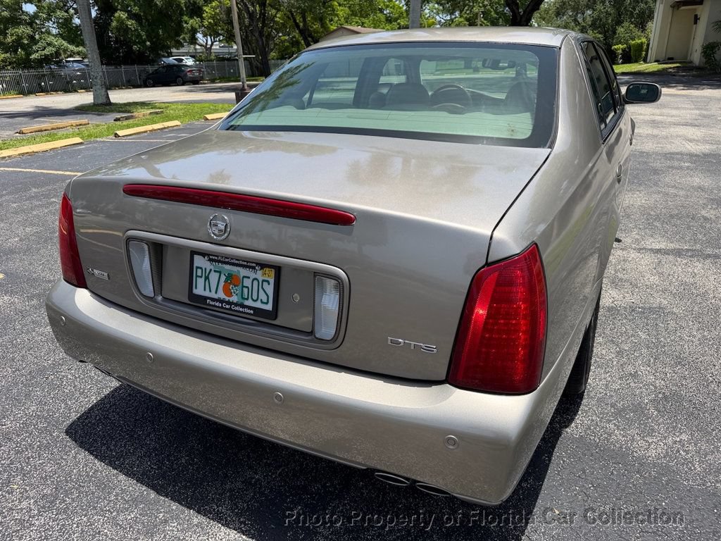Used 2004 Cadillac De Ville DTS w/ Equipment Group FWD image 18
