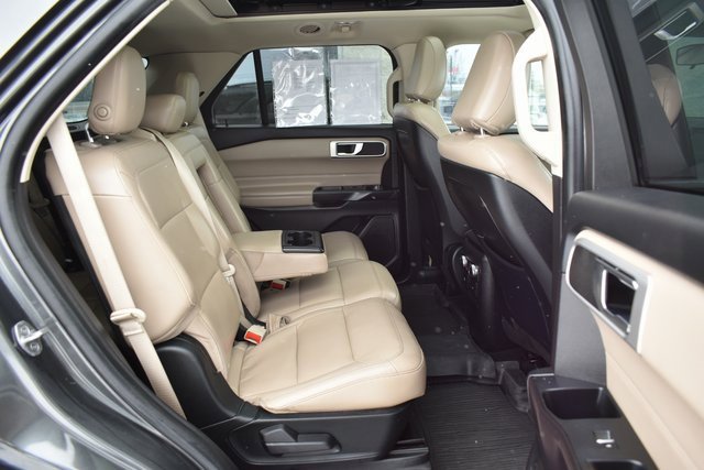 Used 2020 Ford Explorer XLT w/ Equipment Group 202A image 43