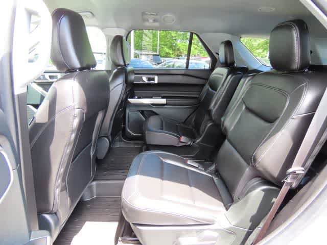 Used 2023 Ford Explorer XLT w/ Equipment Group 202A AWD/4WD image 14