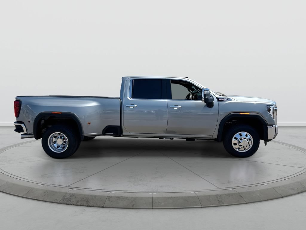 Used 2024 GMC Sierra 3500 SLT AWD/4WD image 9