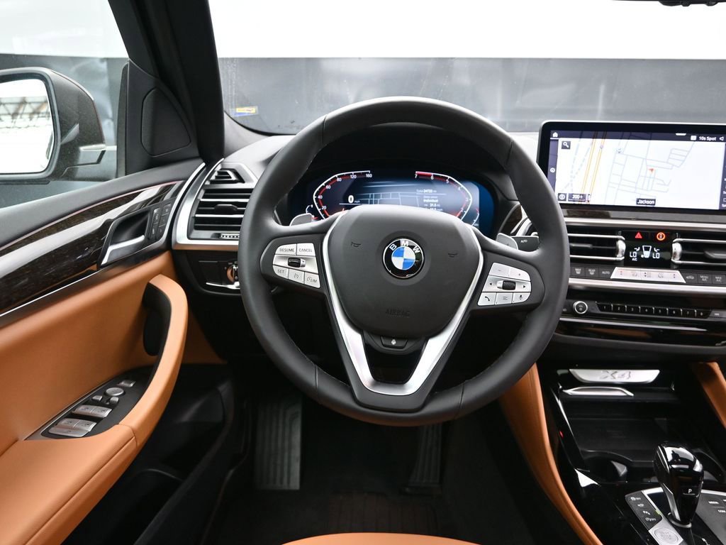 Certified 2025 BMW X4 xDrive30i image 28