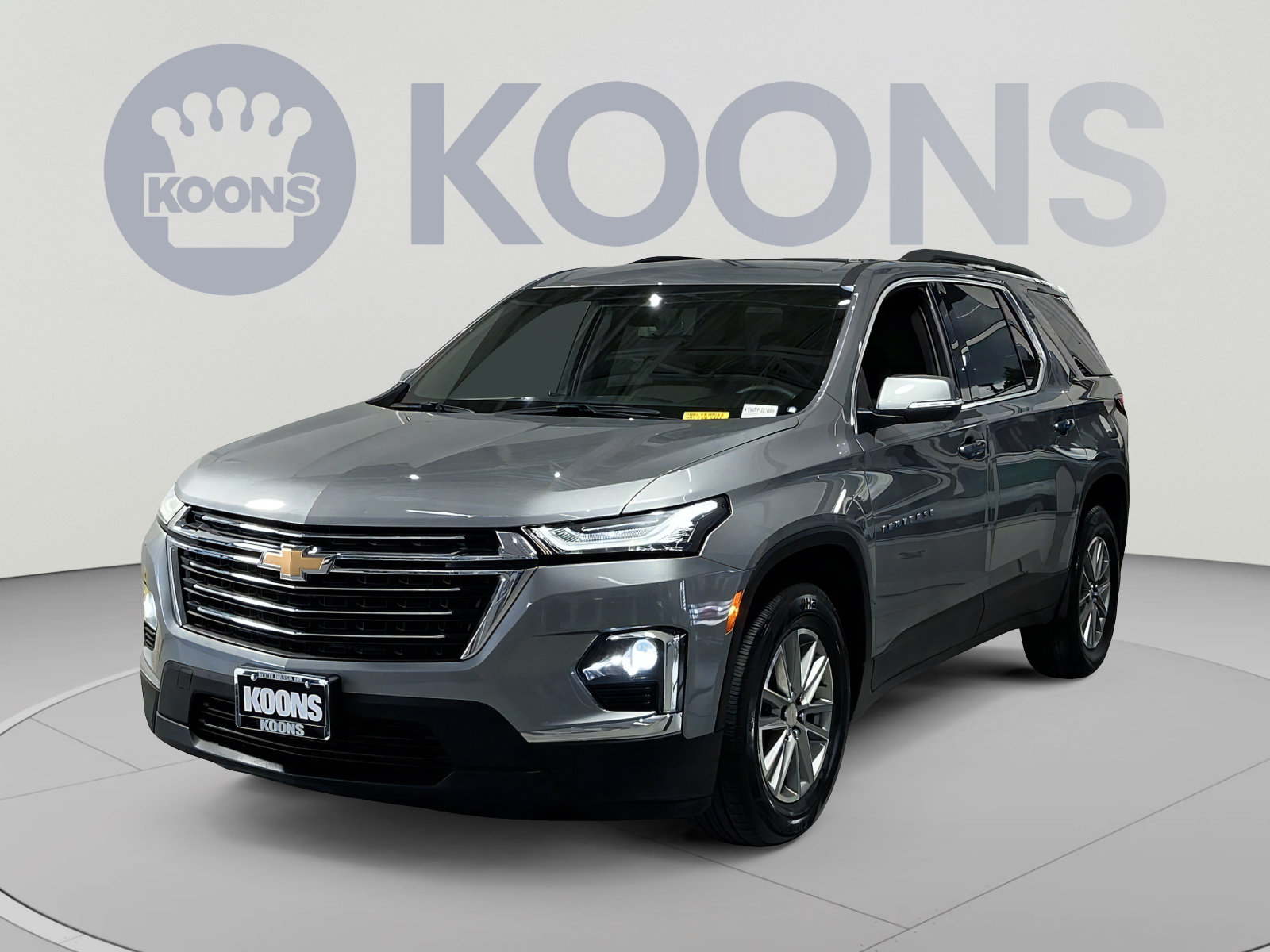 Used 2023 Chevrolet Traverse LT FWD image 1