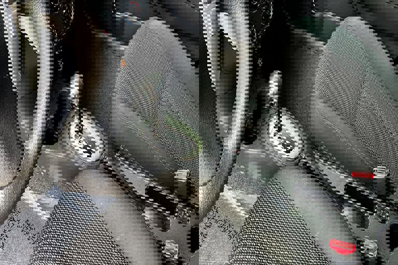 Used 2017 Nissan Versa SV image 15