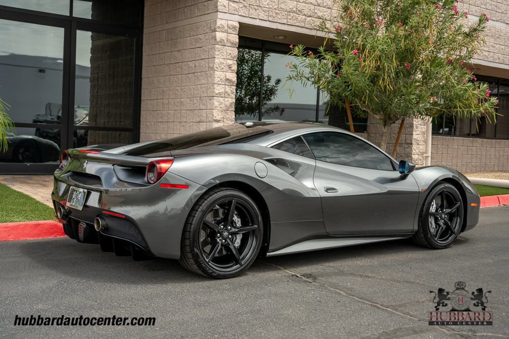Used 2017 Ferrari 488 GTB RWD image 7
