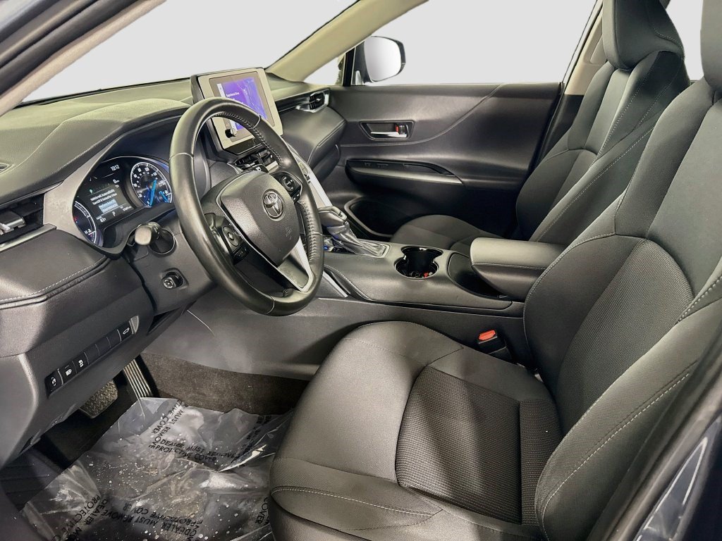 Used 2024 Toyota Venza LE AWD/4WD image 22