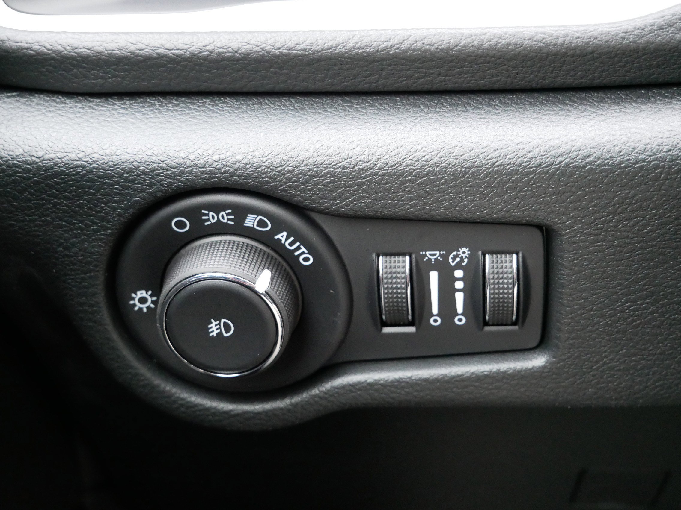 New 2026 Chrysler Pacifica Select image 17