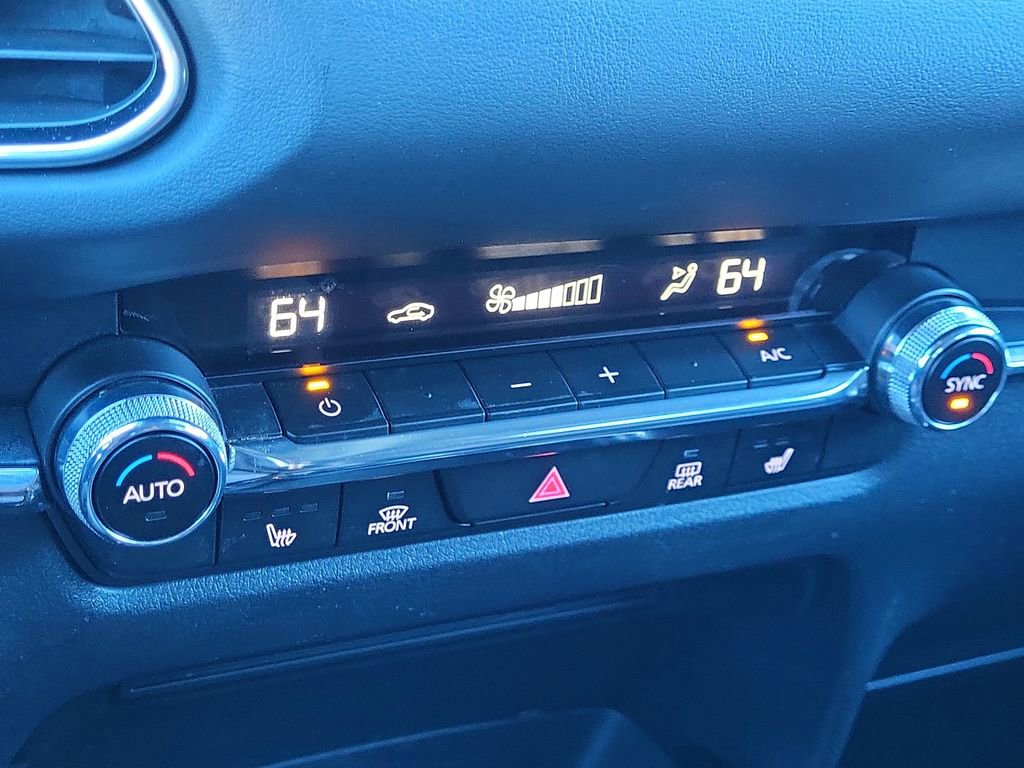 Used 2020 MAZDA CX-30 Premium image 26