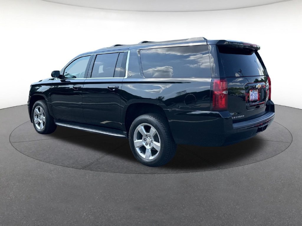 Used 2019 Chevrolet Suburban LT w/ Luxury Package AWD/4WD image 3