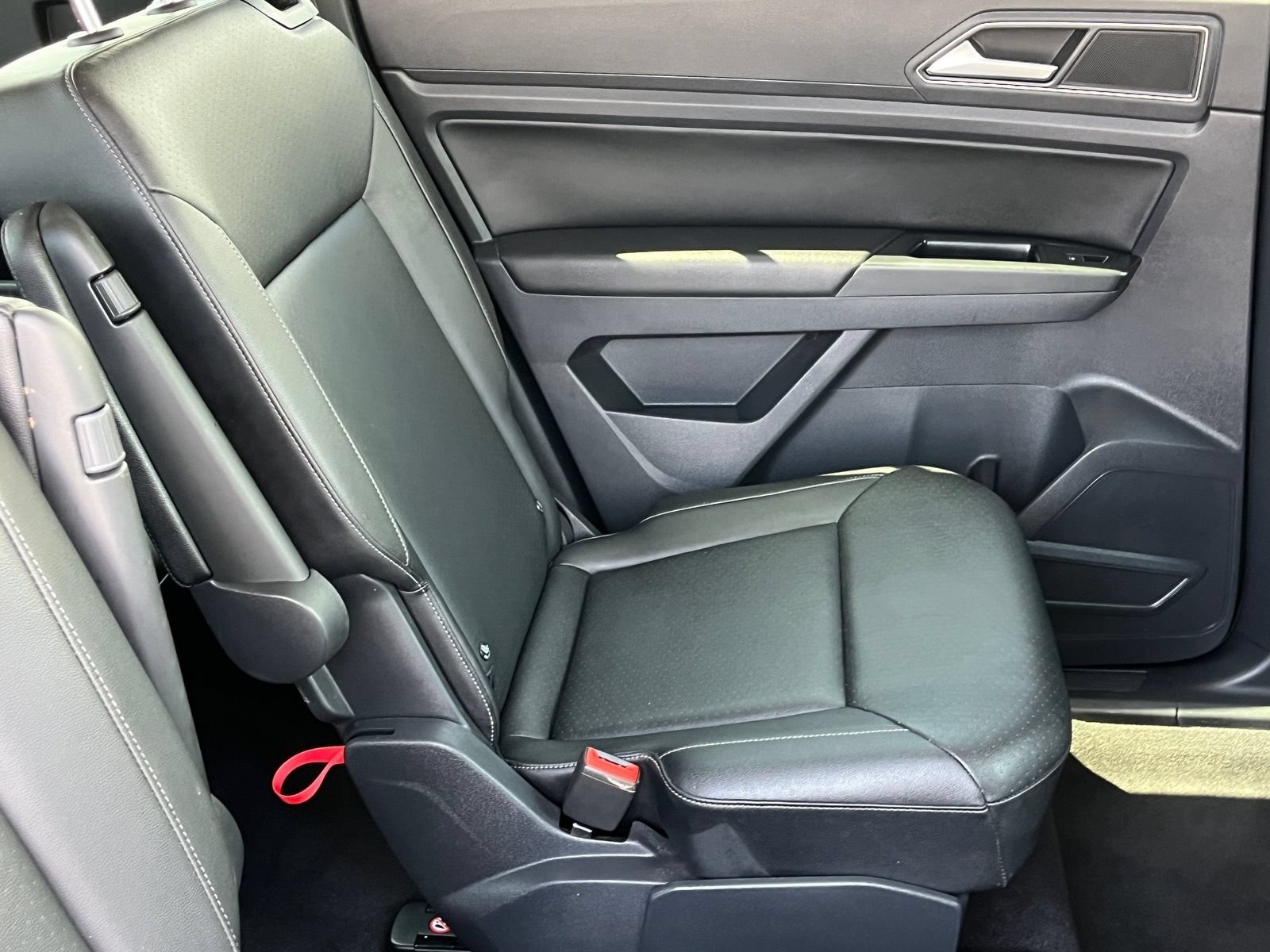 Used 2019 Volkswagen Atlas SE FWD image 11