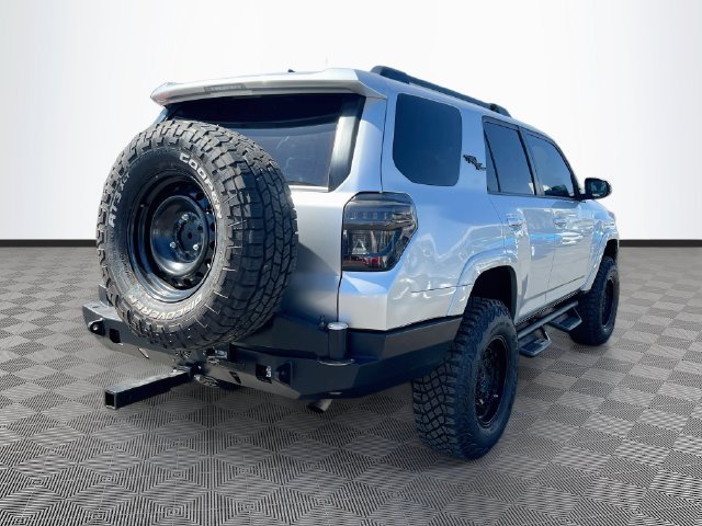 Used 2020 Toyota 4Runner TRD Off-Road Premium AWD/4WD image 7
