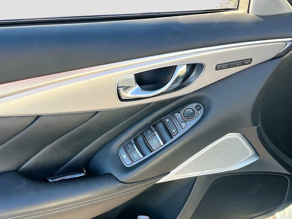 Used 2022 INFINITI Q50 Luxe w/ Cargo Package image 17