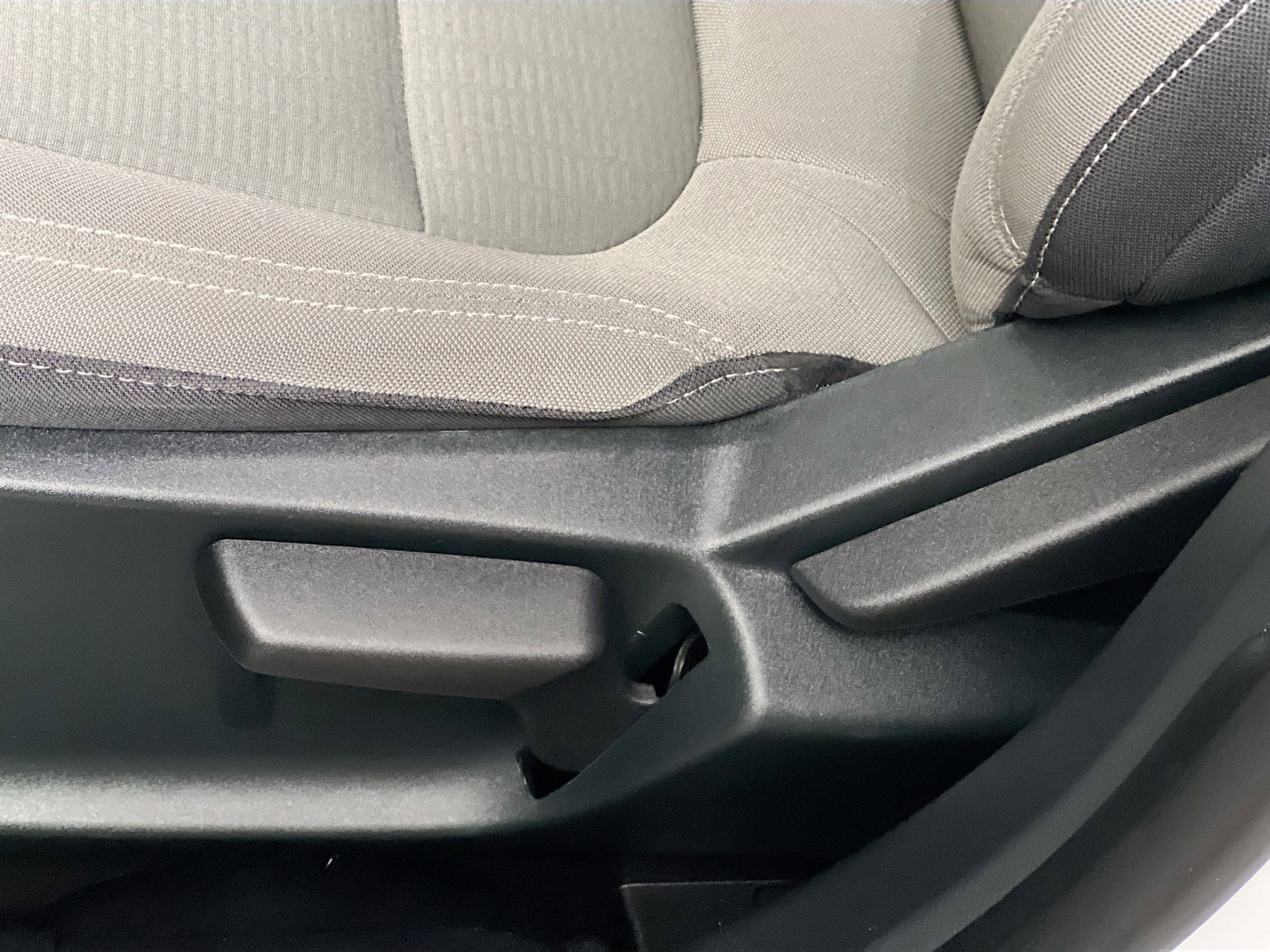 Used 2022 Ford Escape S image 15