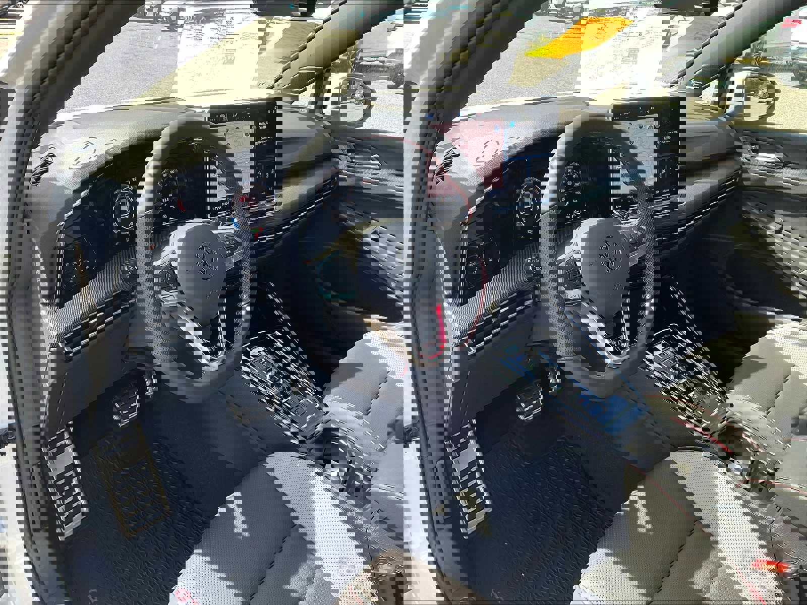 New 2025 Volkswagen GTI SE image 9