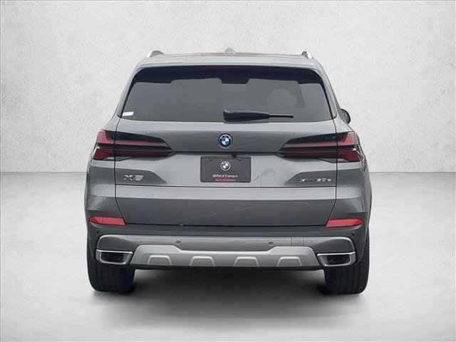 New 2026 BMW X5 xDrive50e image 8