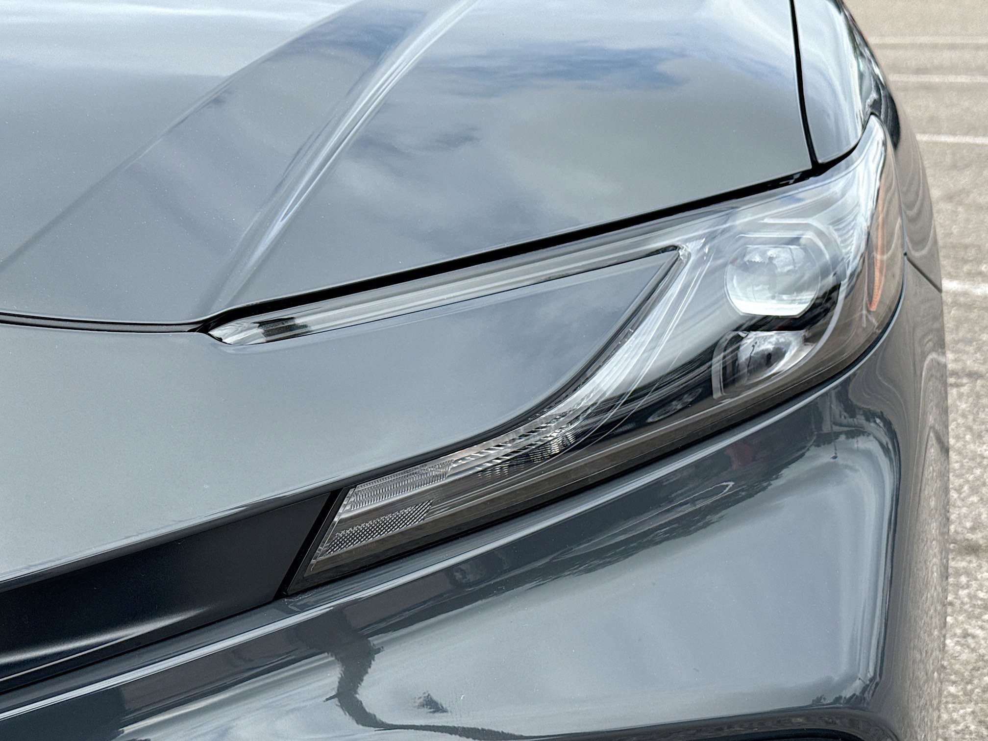 Used 2025 Toyota Camry SE image 9