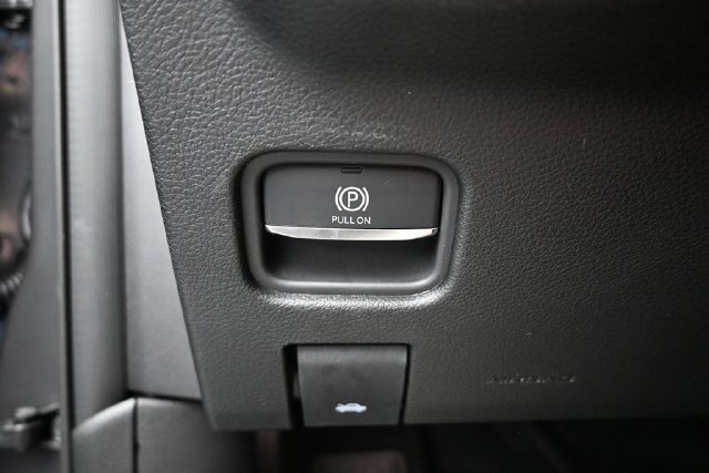 New 2026 Jeep Grand Cherokee Limited w/ Limited Altitude Package AWD/4WD image 17