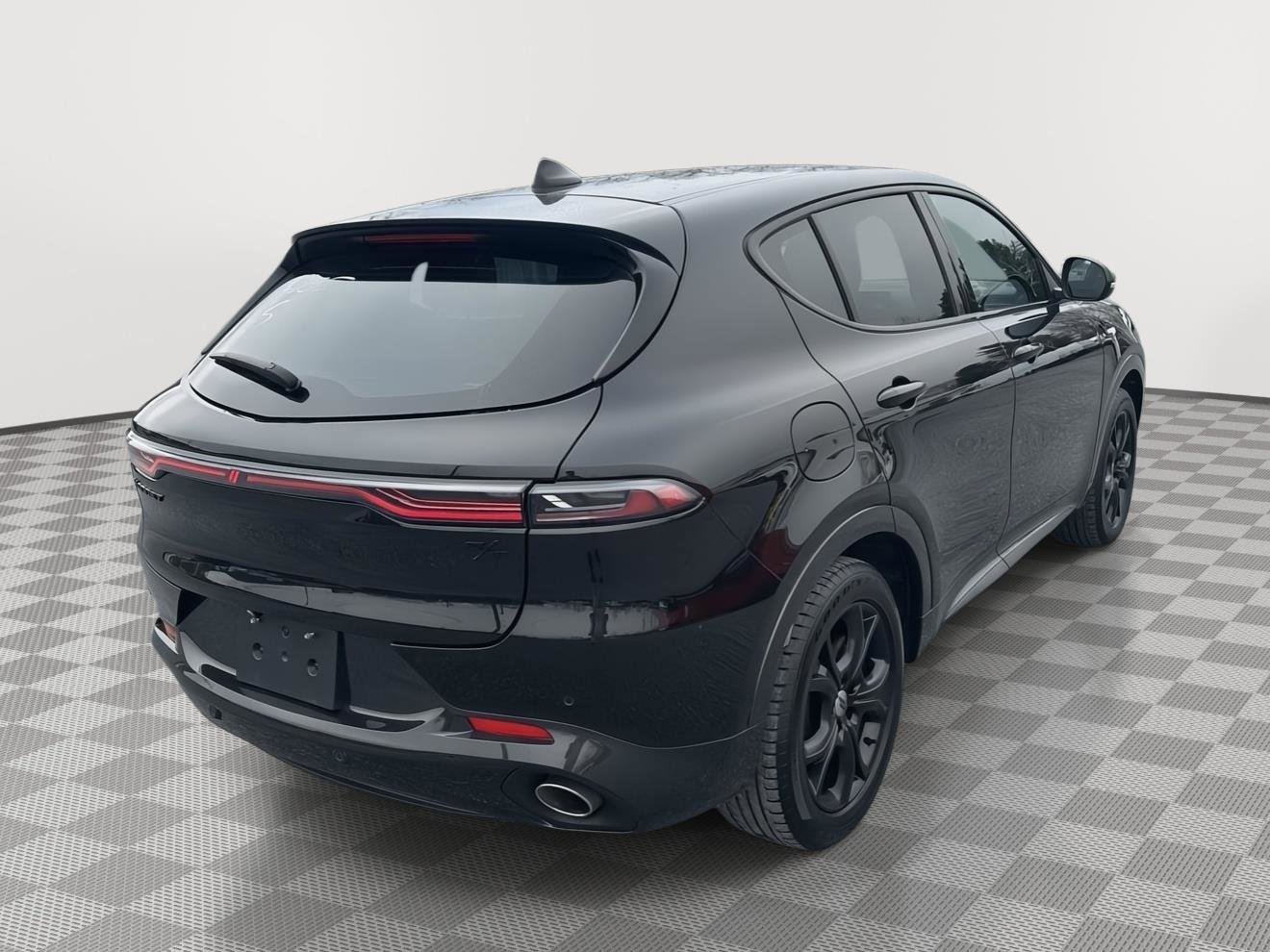 Used 2024 Dodge Hornet R/T w/ R/T Blacktop Package AWD/4WD image 4