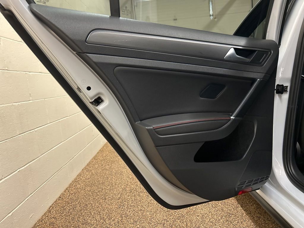 Used 2020 Volkswagen GTI SE FWD image 14