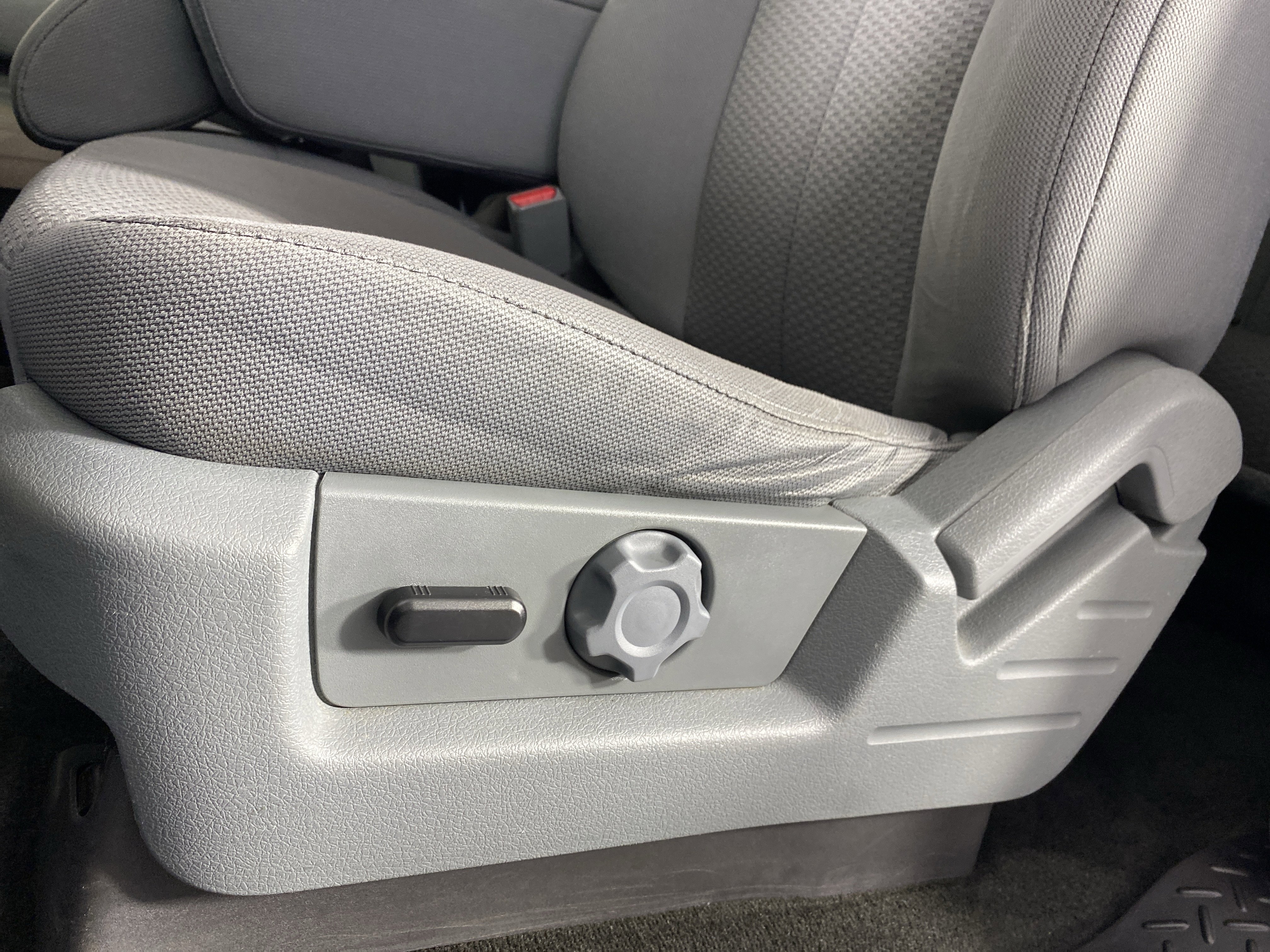 Used 2014 Ford F150 XLT w/ Equipment Group 302A Luxury AWD/4WD image 15