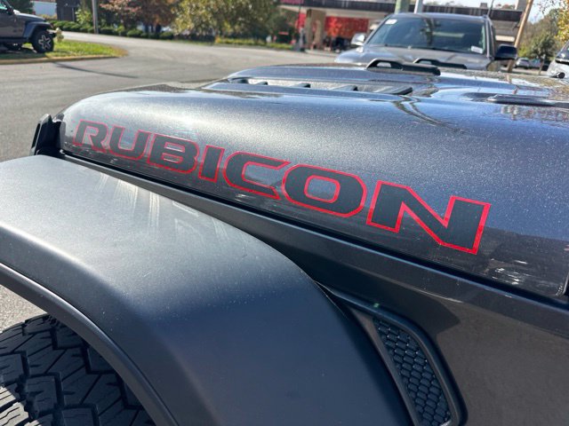 Used 2022 Jeep Gladiator Rubicon w/ Cold Weather Group AWD/4WD image 23