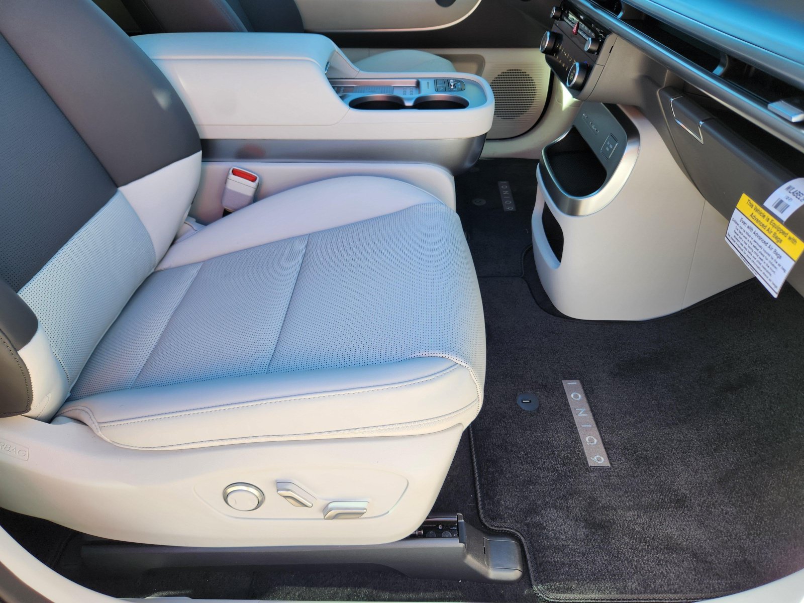 New 2026 Hyundai Ioniq 9 SEL AWD/4WD image 15