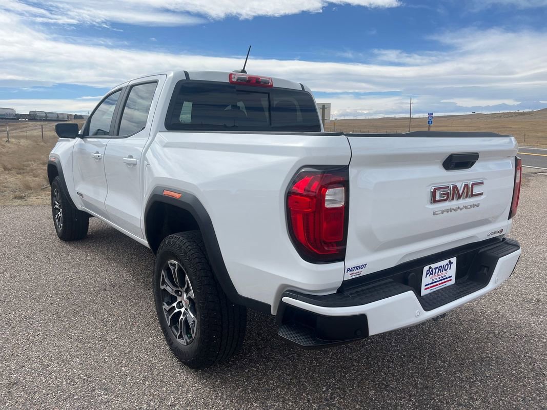 Used 2024 GMC Canyon AT4 w/ Technology Package image 3