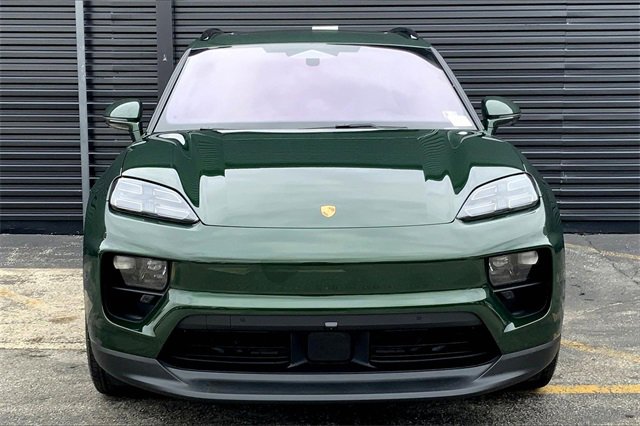 Used 2025 Porsche Macan Electric image 13