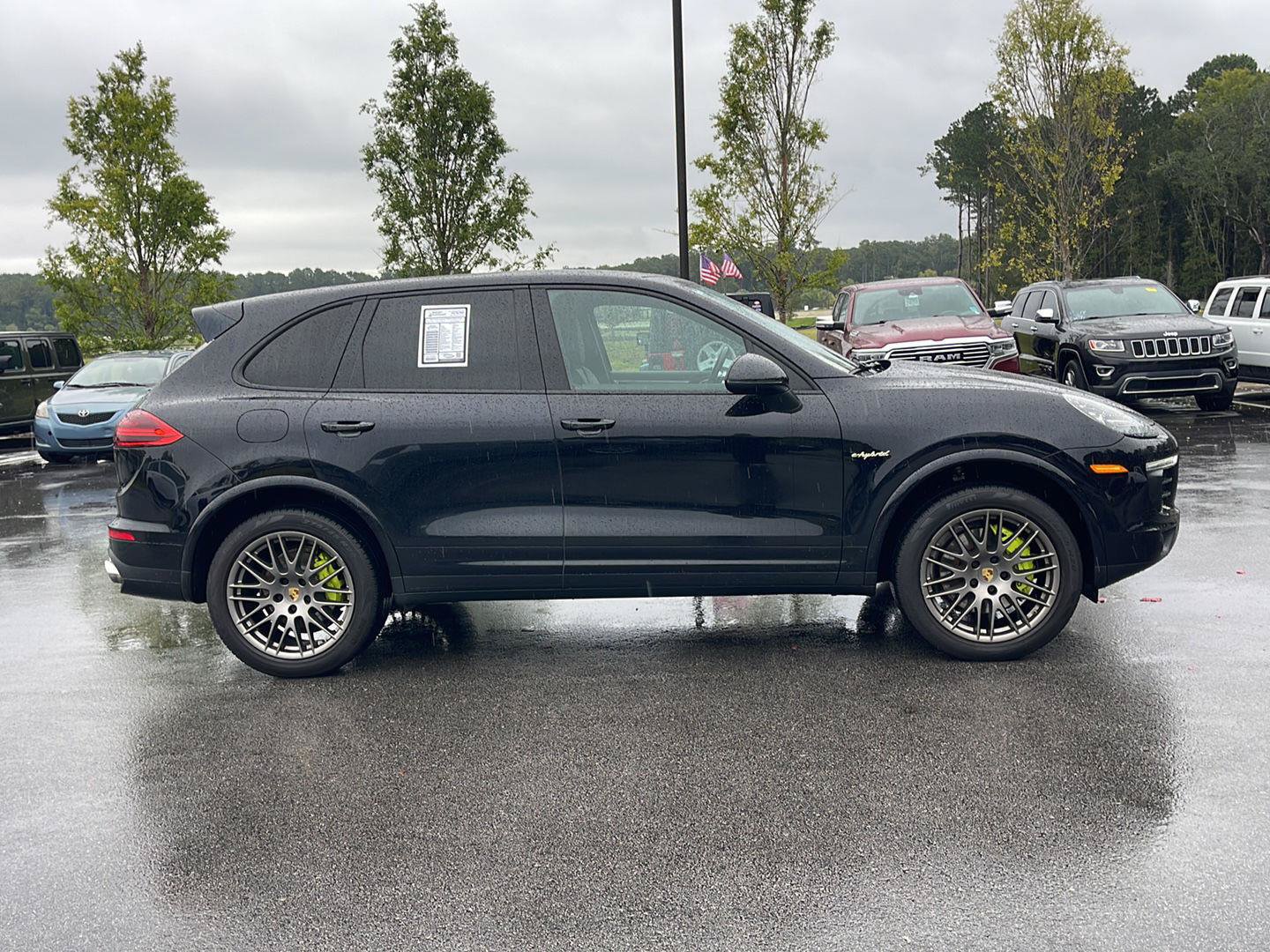 Used 2018 Porsche Cayenne S Platinum AWD/4WD image 10