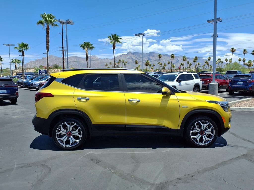 Used 2021 Kia Seltos SX w/ SX Sunroof Package AWD/4WD image 10
