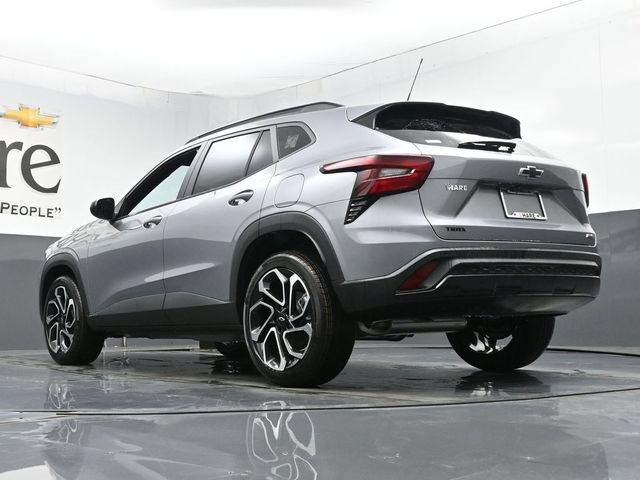 New 2026 Chevrolet Trax RS w/ Sunroof Package FWD image 5
