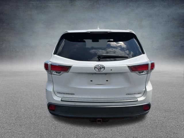 Used 2015 Toyota Highlander Limited AWD/4WD image 5