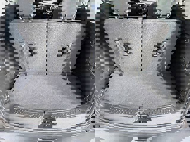 Used 2021 GMC Acadia SLE w/ Driver Convenience Package FWD image 25