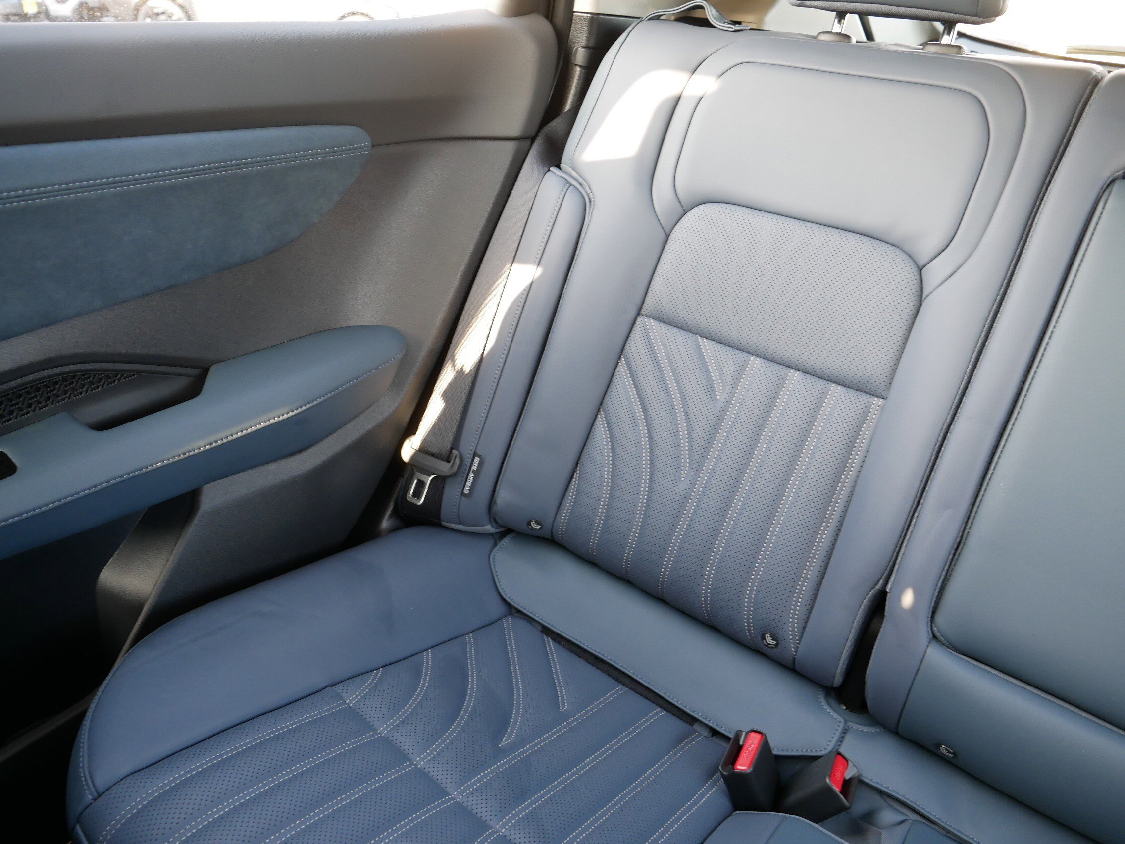 Certified 2024 Nissan Ariya AWD image 12