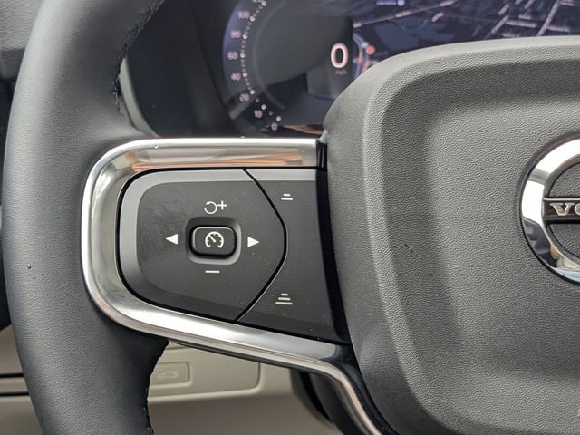 New 2026 Volvo XC40 B5 Plus w/ Protection Package Premier image 28