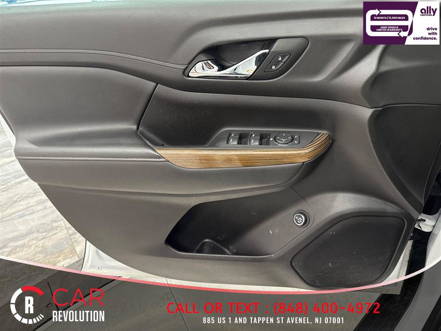 Used 2023 GMC Acadia SLE w/ Driver Convenience Package FWD image 36