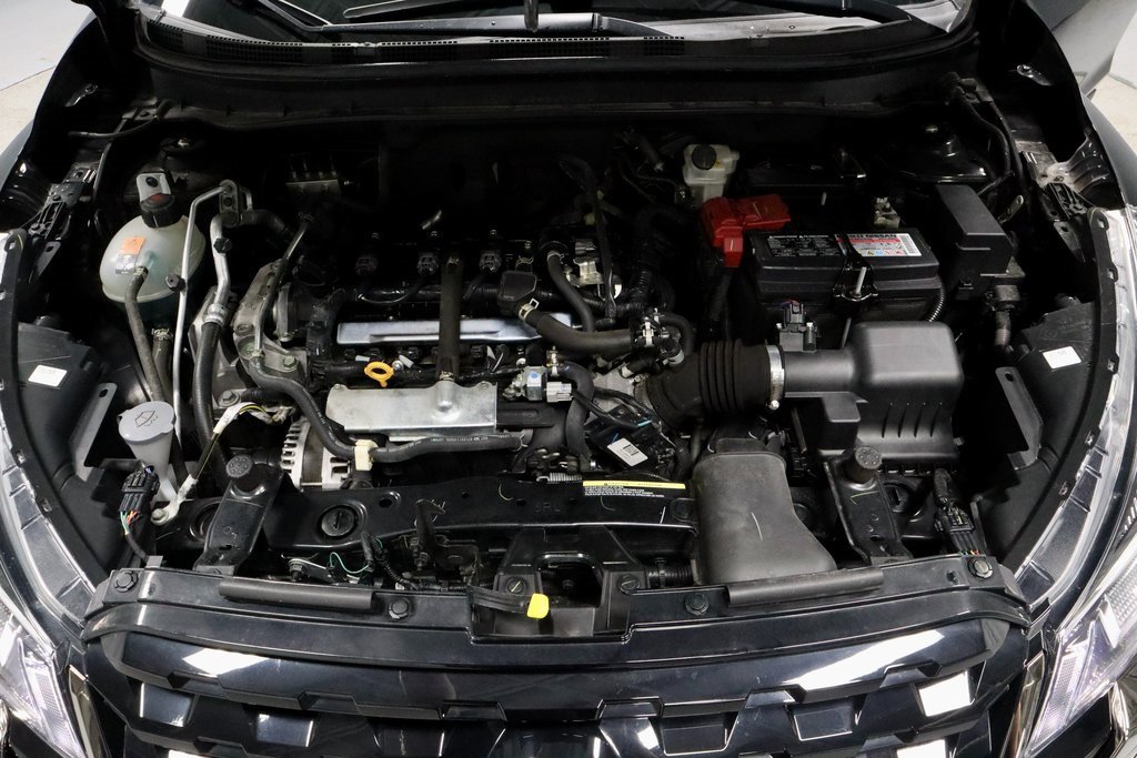 Certified 2023 Nissan Kicks SR image 16