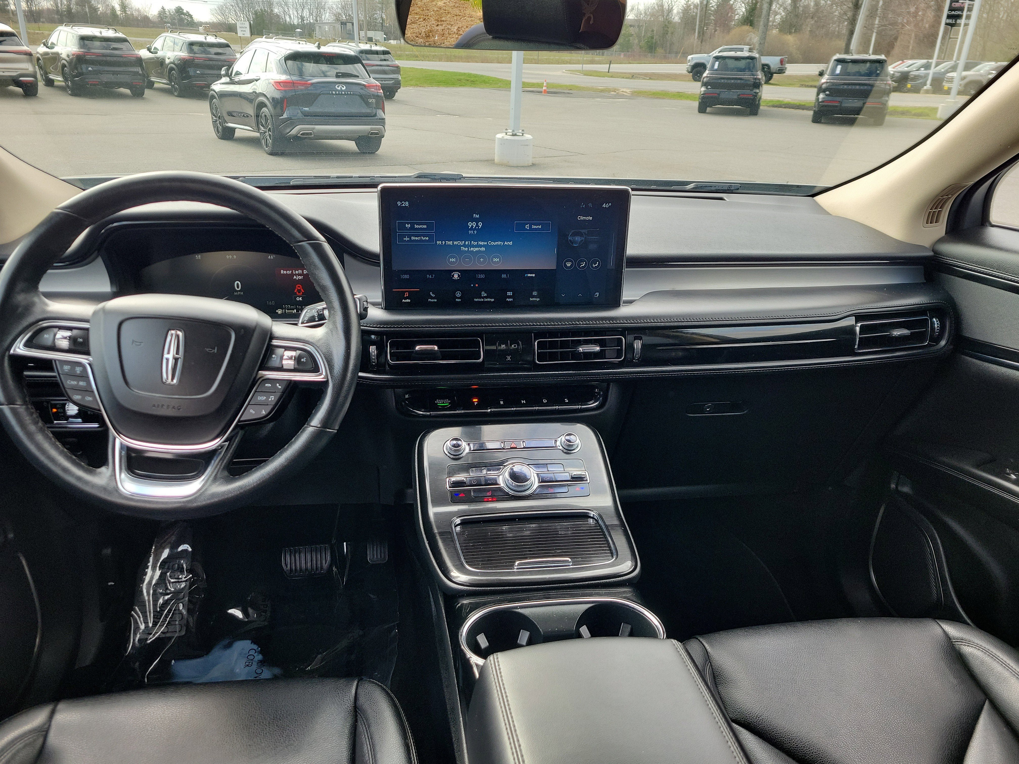 Used 2023 Lincoln Nautilus AWD w/ Premium Package image 3