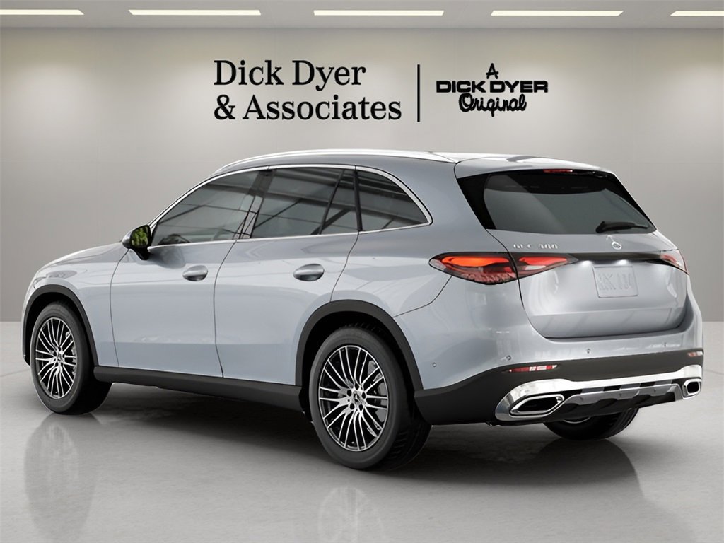 Used 2025 Mercedes-Benz GLC 300 4MATIC image 18