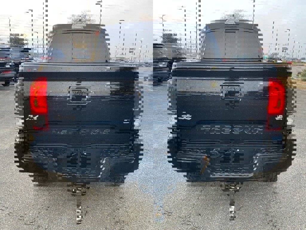 Used 2023 Toyota Tacoma SR image 6