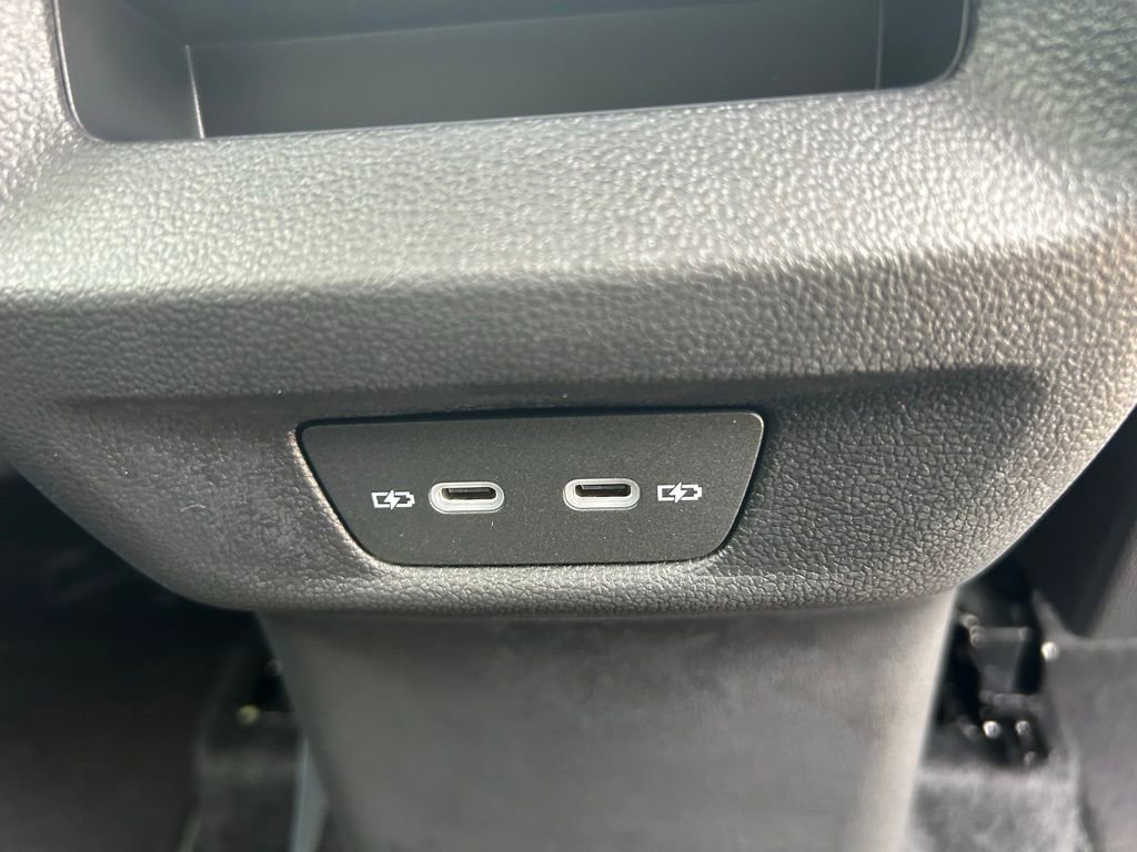 Used 2025 Volkswagen Tiguan S image 35