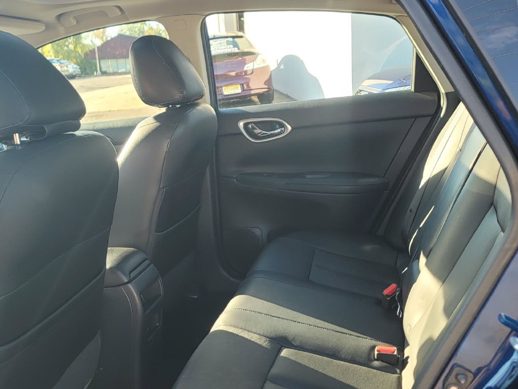 Used 2016 Nissan Sentra SR w/ SR Premium Package FWD image 17