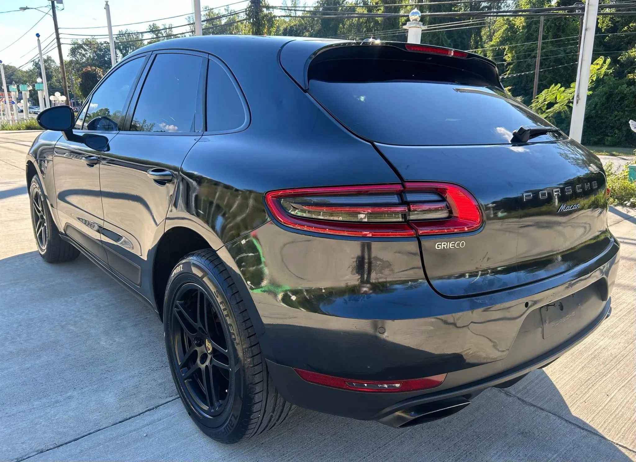 Used 2018 Porsche Macan AWD/4WD image 7